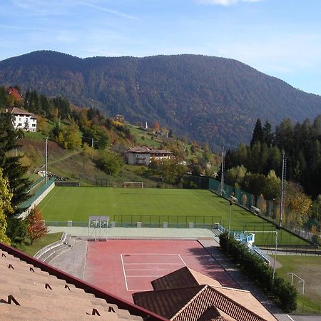 Alpen Garten Hotel Margherita Rumo Экстерьер фото