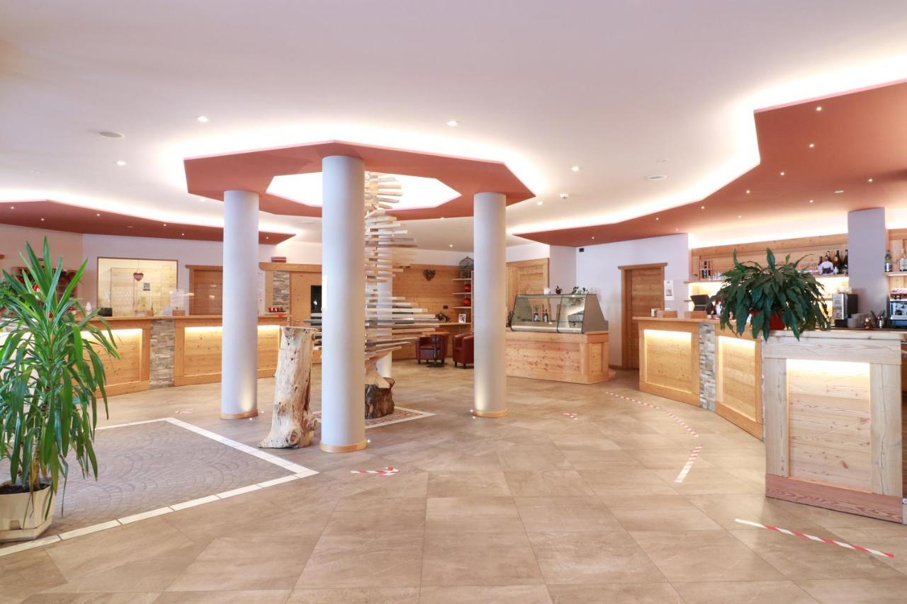 Alpen Garten Hotel Margherita Rumo Экстерьер фото