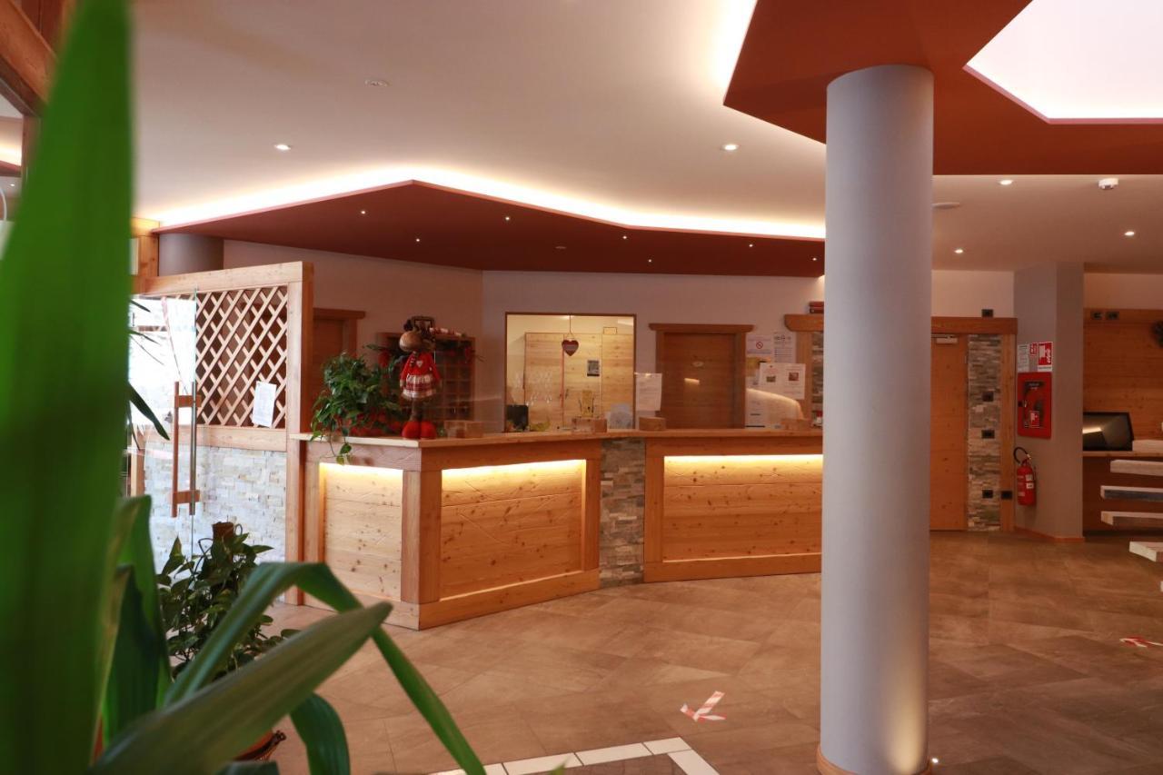 Alpen Garten Hotel Margherita Rumo Экстерьер фото