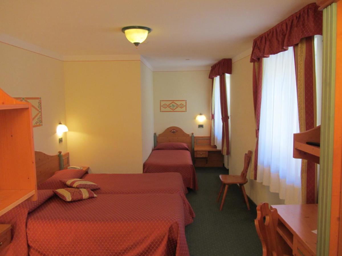 Alpen Garten Hotel Margherita Rumo Экстерьер фото