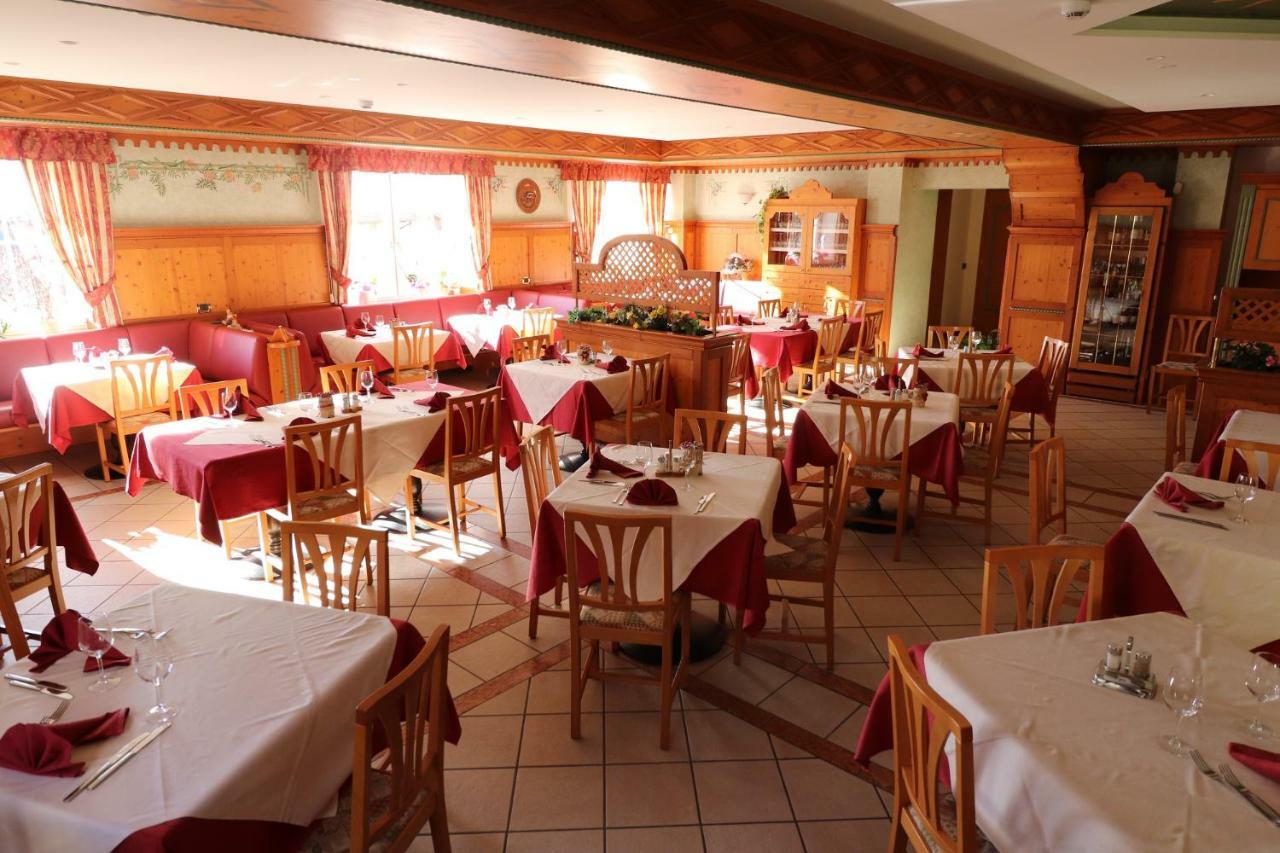 Alpen Garten Hotel Margherita Rumo Экстерьер фото