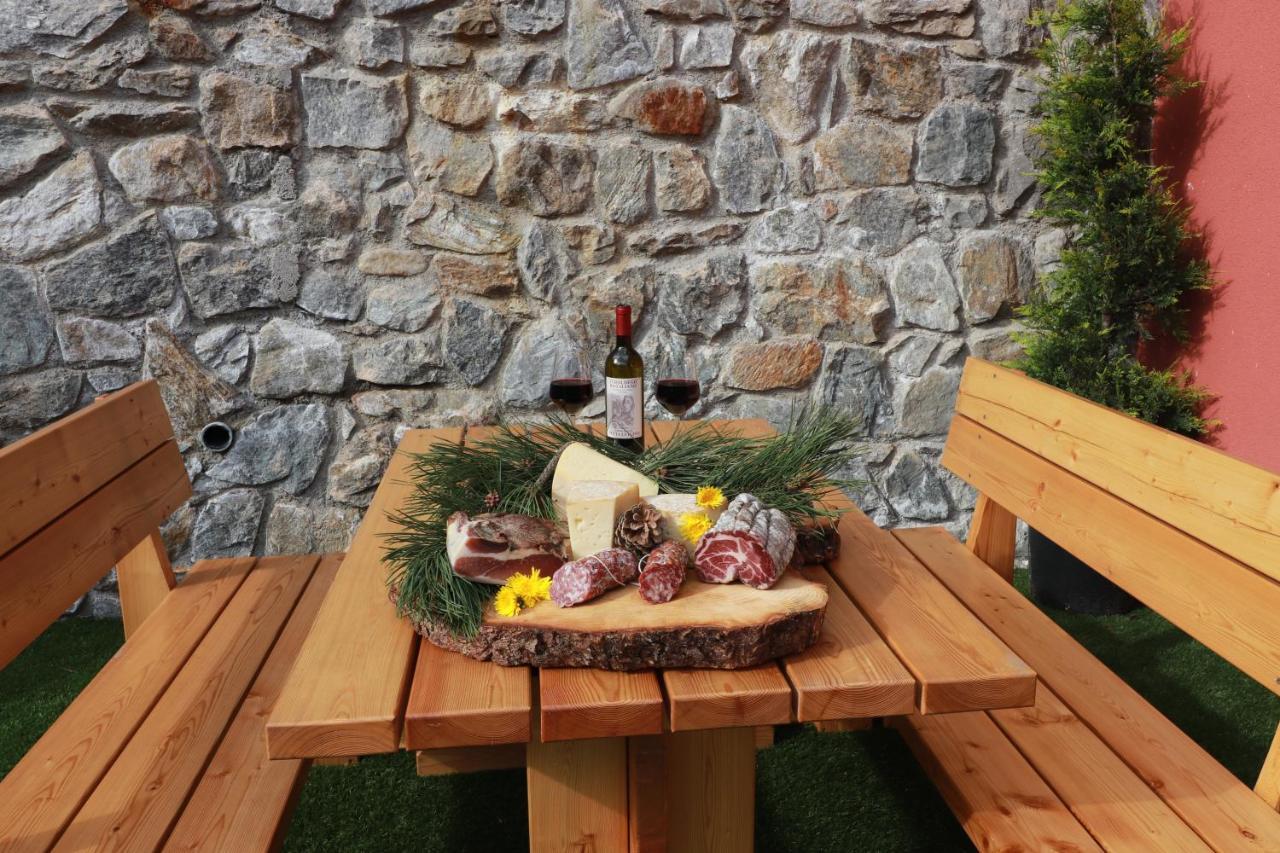 Alpen Garten Hotel Margherita Rumo Экстерьер фото